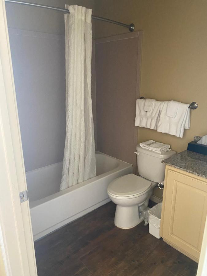 Southern Inns And Suites Now Offering Rv Spaces For Rent Yorktown 외부 사진