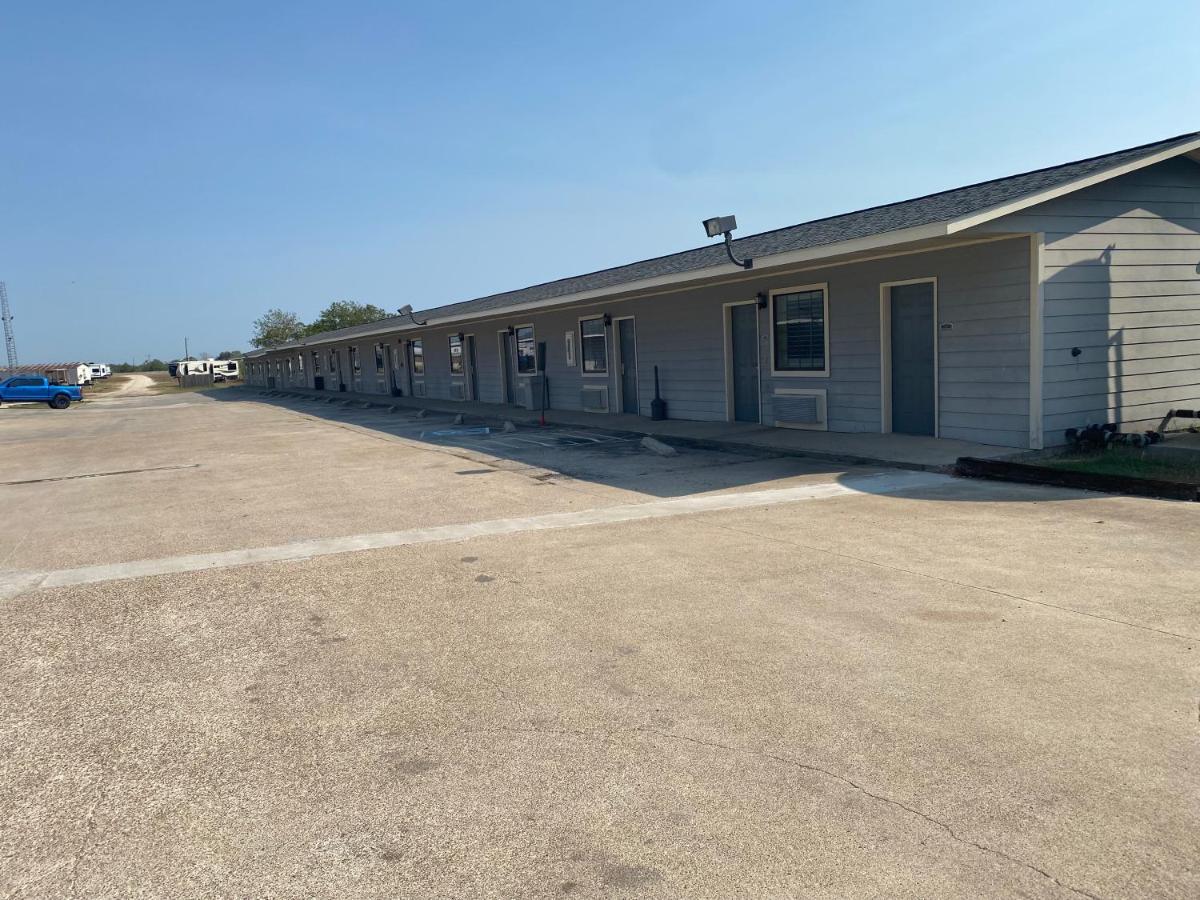 Southern Inns And Suites Now Offering Rv Spaces For Rent Yorktown 외부 사진