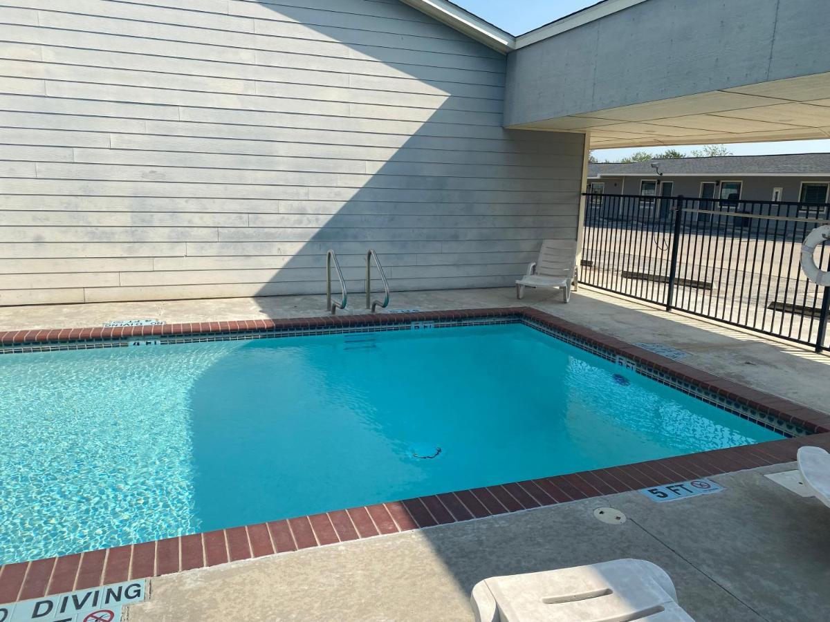 Southern Inns And Suites Now Offering Rv Spaces For Rent Yorktown 외부 사진