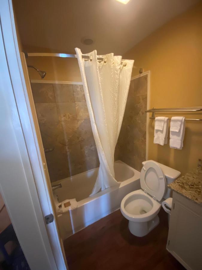 Southern Inns And Suites Now Offering Rv Spaces For Rent Yorktown 외부 사진